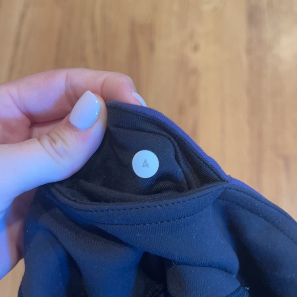 Reversible Lululemon Leggings - Picture 4 of 4